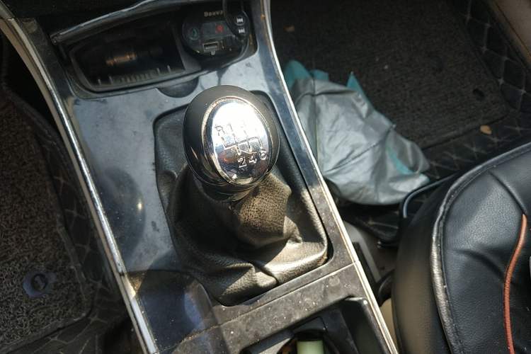 Used Mazda 6 2011 2.0L Manual Trim Gear Lever