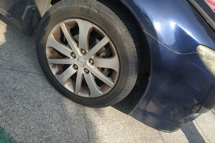 Used Mazda 6 2011 2.0L Manual Trim Right Front Wheel Hub