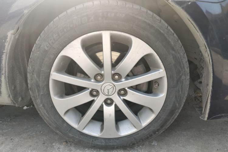 Used Mazda 6 2011 2.0L Automatic Fashion Edition Right Front Wheel Hub