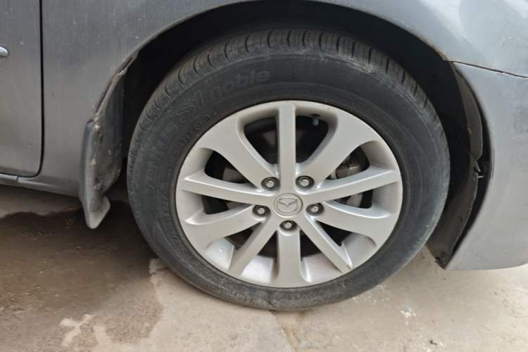 Used Mazda 6 2011 2.0L Manual Trim Right Front Wheel Hub