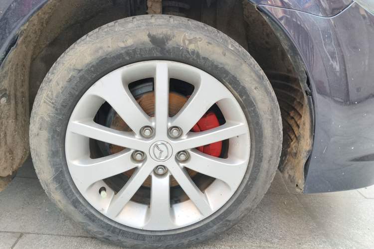 Used Mazda 6 2011 2.0L Automatic Fashion Edition Right Front Wheel Hub