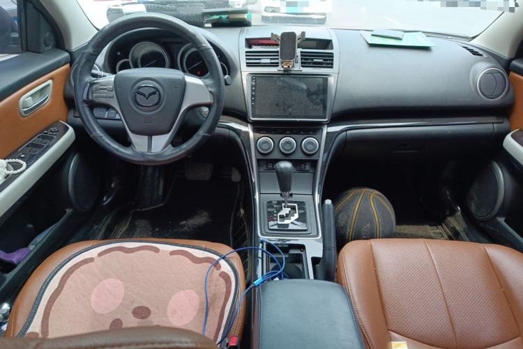Used Mazda 6 2011 2.0L Automatic Elite Edition Center Console