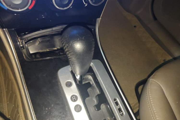 Used Mazda 6 2011 2.0L Automatic Fashion Edition Gear Lever