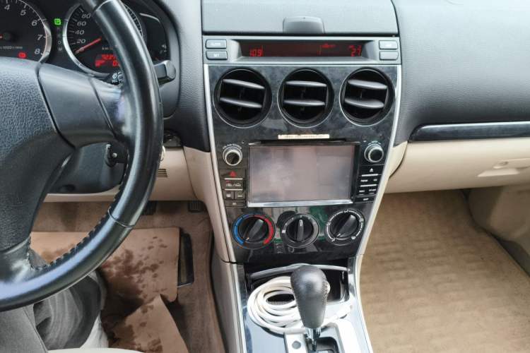 Used Mazda 6 2011 2.0L Automatic Fashion Edition Audio And AC Panel