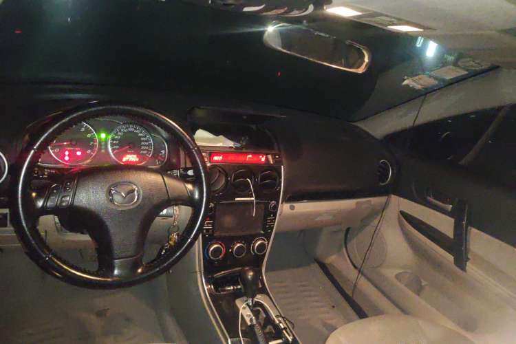 Used Mazda 6 2011 2.0L Automatic Fashion Edition Center Console