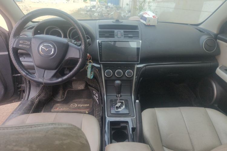 Used Mazda 6 2011 2.0L Automatic Elite Edition Center Console