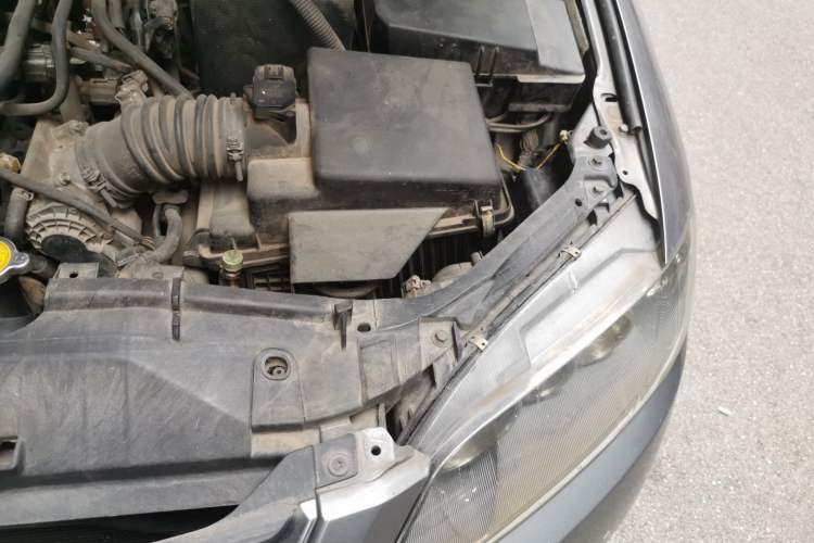 Used Mazda 6 2011 2.0L Automatic Fashion Edition Engine Bay Left