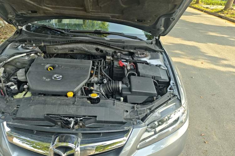 Used Mazda 6 2011 2.0L Automatic Luxury Version Engine Bay Left