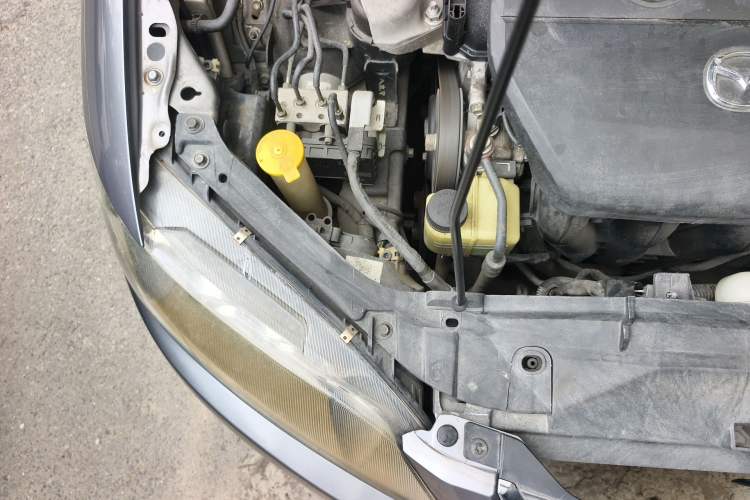 Used Mazda 6 2011 2.0L Automatic Fashion Edition Engine Bay Right