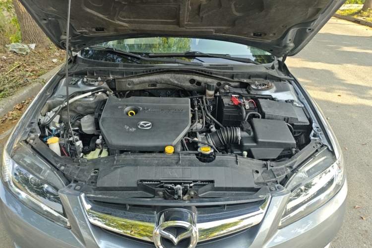 Used Mazda 6 2011 2.0L Automatic Luxury Version Engine Bay