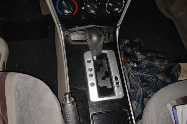 Used Mazda 6 2011 2.0L Automatic Fashion Edition Gear Lever