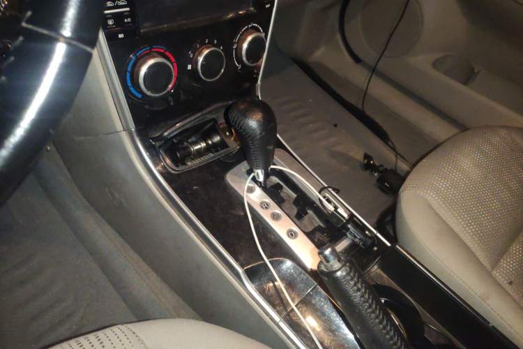 Used Mazda 6 2011 2.0L Automatic Fashion Edition Gear Lever