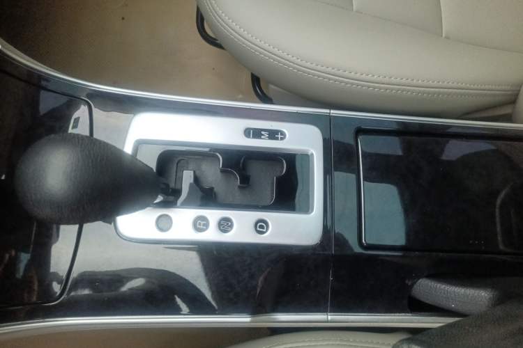 Used Mazda 6 2011 2.0L Automatic Fashion Edition Gear Lever