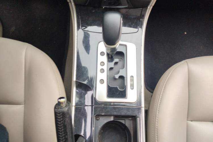 Used Mazda 6 2011 2.0L Automatic Fashion Edition Gear Lever