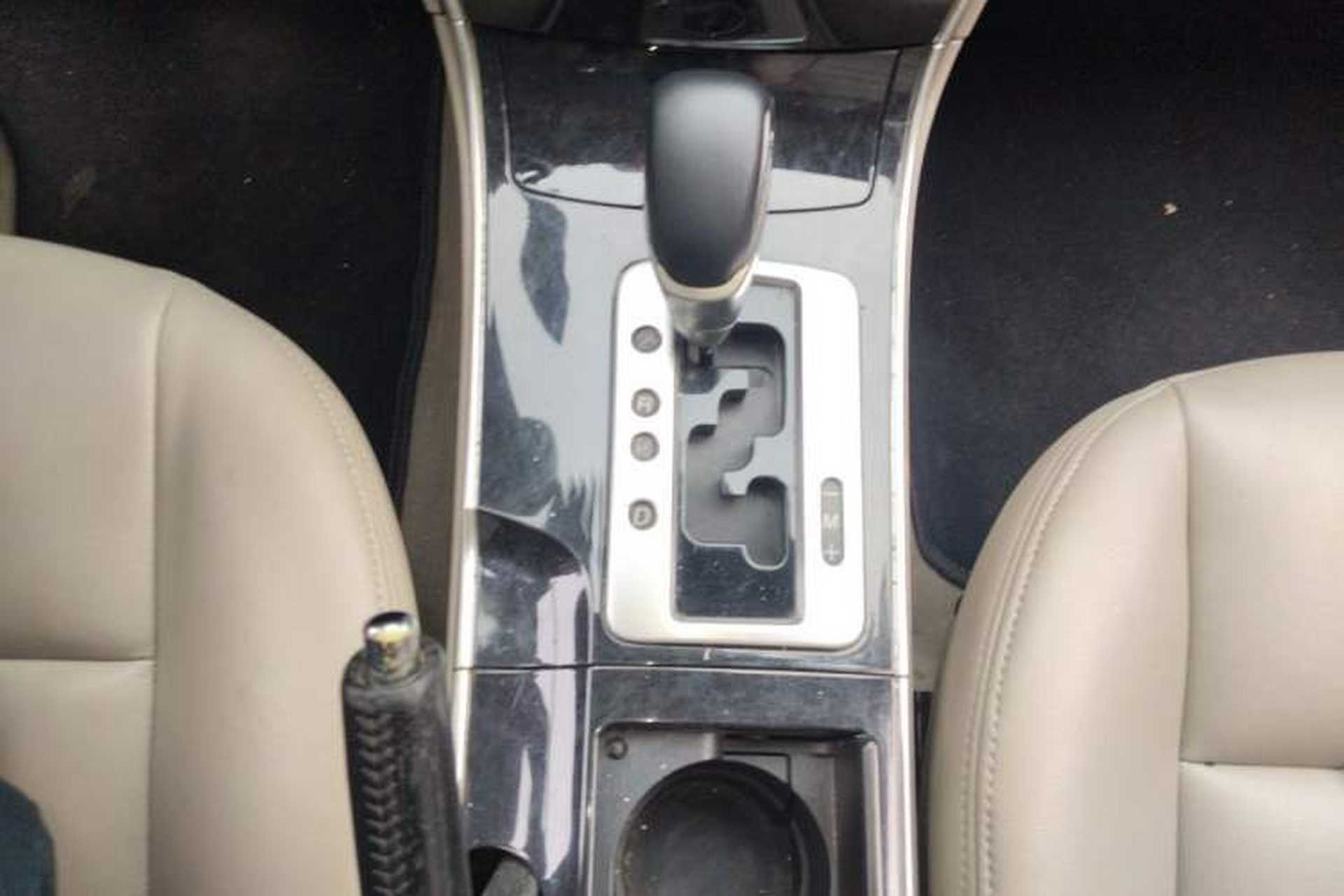Used Mazda 6 2011 2.0L Automatic Fashion Edition Gear Lever