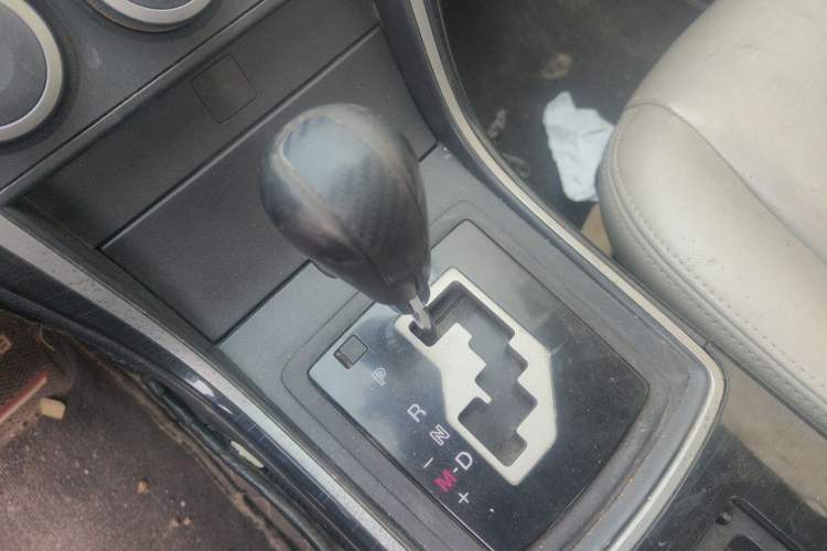 Used Mazda 6 2011 2.0L Automatic Elite Edition Gear Lever