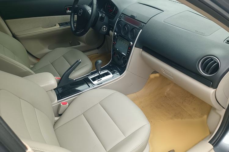 Used Mazda 6 2011 2.0L Automatic Fashion Edition Interior 2