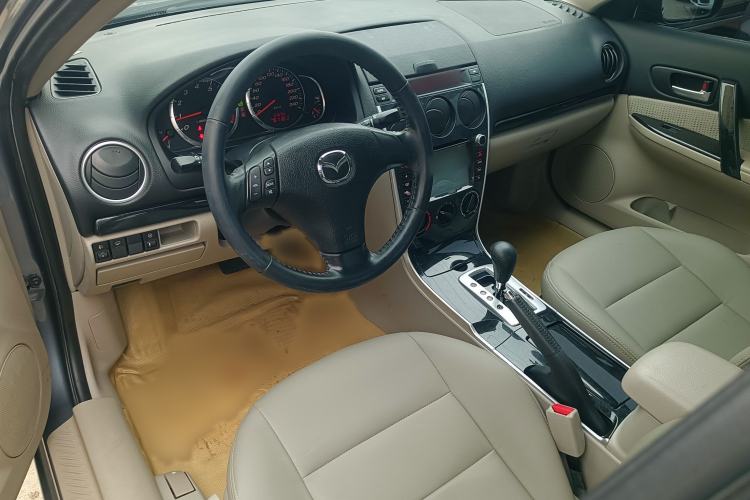 Used Mazda 6 2011 2.0L Automatic Fashion Edition Interior 4