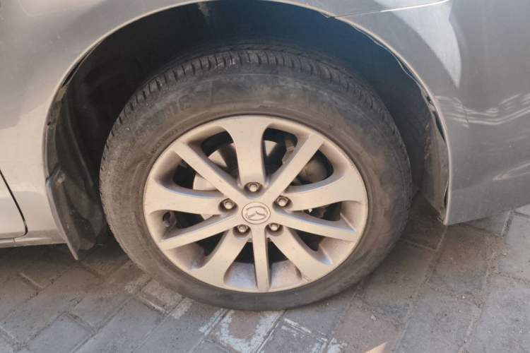 Used Mazda 6 2011 2.0L Automatic Fashion Edition Right Front Wheel Hub