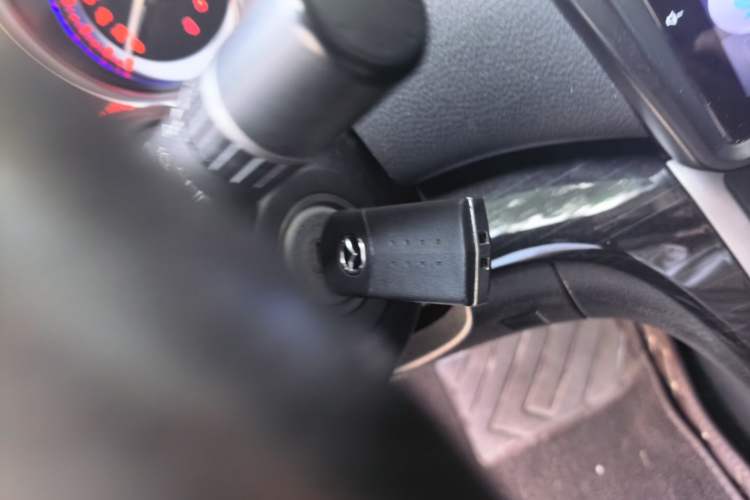 Used Mazda 6 2011 2.0L Automatic Elite Edition Vehicle Key