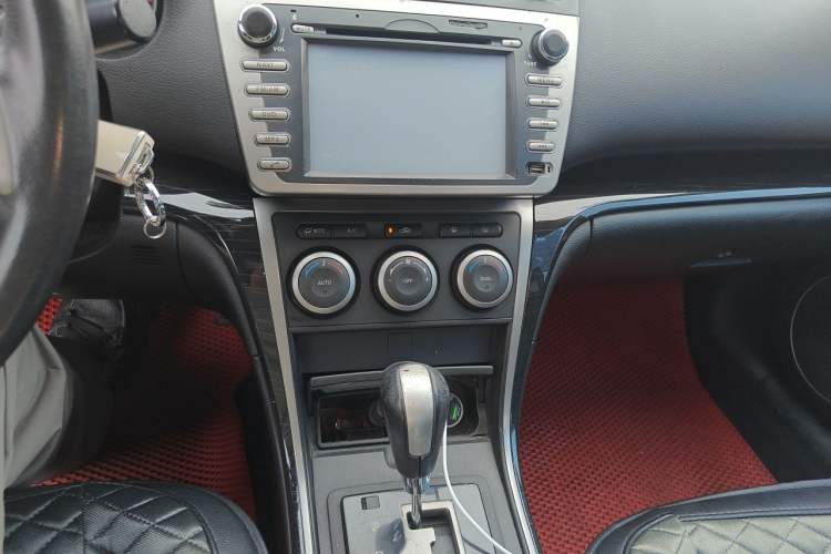 Used Mazda 6 2011 2.0L Automatic Elite Edition Audio And AC Panel