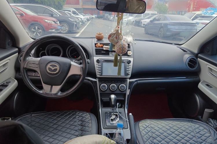 Used Mazda 6 2011 2.0L Automatic Elite Edition Center Console