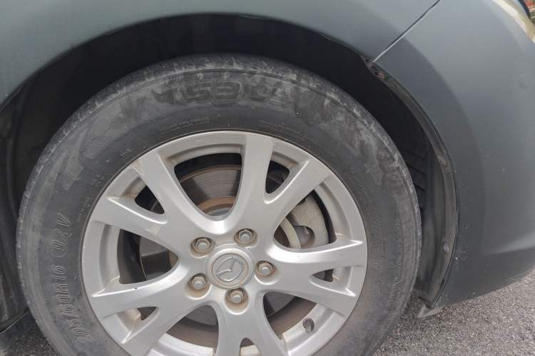 Used Mazda 6 2011 2.0L Automatic Elite Edition Right Front Wheel Hub