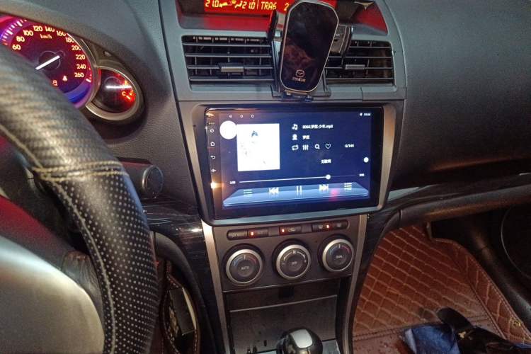Used Mazda 6 2011 2.0L Automatic Elite Edition Audio And AC Panel