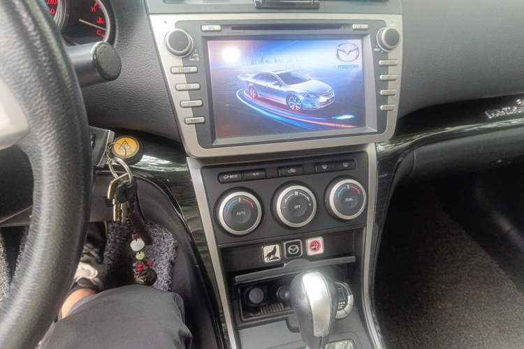 Used Mazda 6 2011 2.0L Automatic Elite Edition Audio And AC Panel