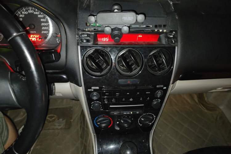 Used Mazda 6 2011 2.0L Automatic Fashion Edition Audio And AC Panel