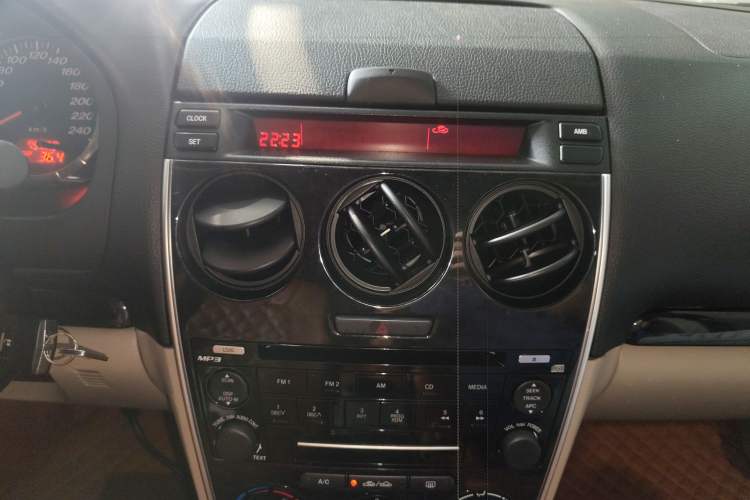 Used Mazda 6 2011 2.0L Automatic Fashion Edition Audio And AC Panel