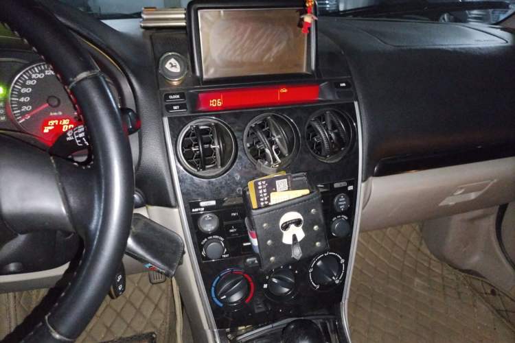 Used Mazda 6 2011 2.0L Automatic Fashion Edition Audio And AC Panel