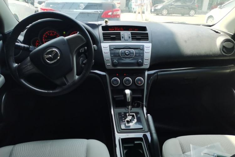 Used Mazda 6 2011 2.0L Automatic Elite Edition Center Console