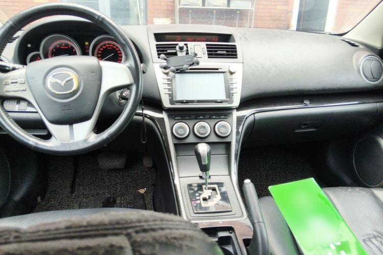 Used Mazda 6 2011 2.0L Automatic Elite Edition Center Console