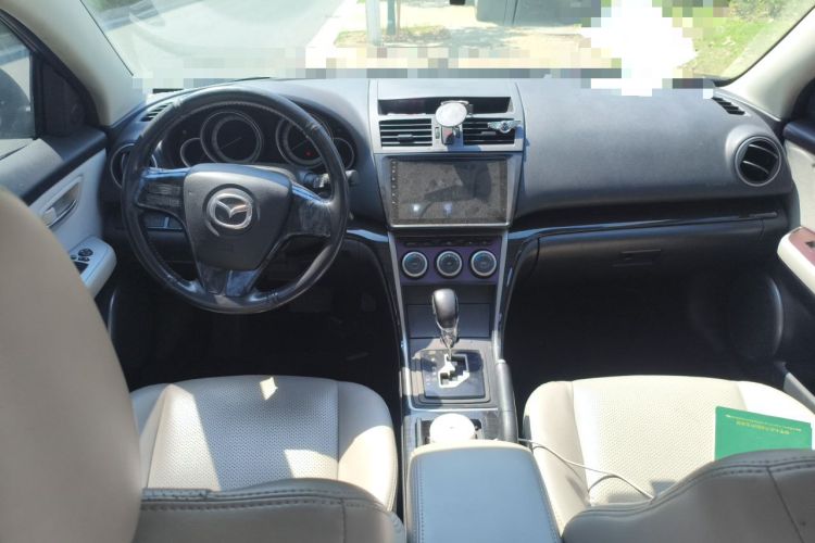 Used Mazda 6 2011 2.0L Automatic Elite Edition Center Console