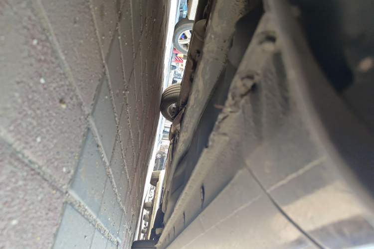 Used Mazda 6 2011 2.0L Automatic Fashion Edition Chassis Front Left