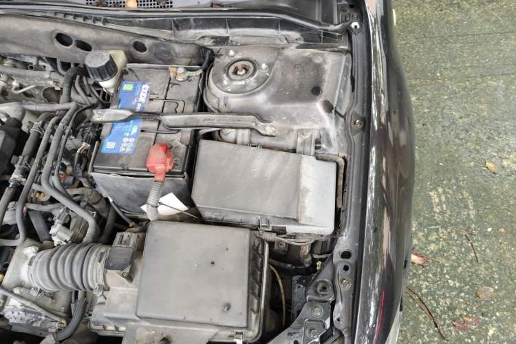 Used Mazda 6 2011 2.0L Automatic Fashion Edition Engine Bay Left