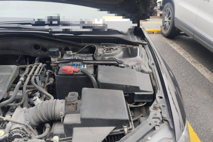 Used Mazda 6 2011 2.0L Automatic Fashion Edition Engine Bay Left