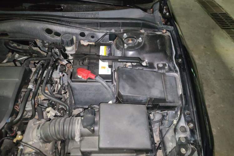 Used Mazda 6 2011 2.0L Automatic Fashion Edition Engine Bay Left