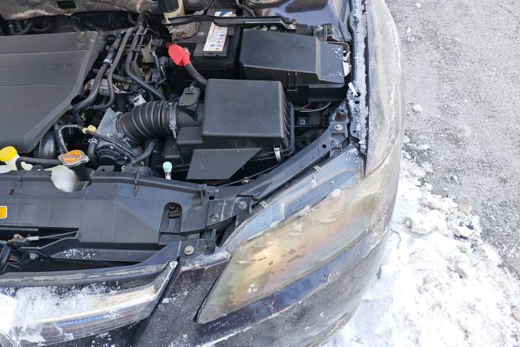 Used Mazda 6 2011 2.0L Automatic Fashion Edition Engine Bay Left