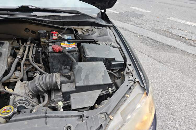 Used Mazda 6 2011 2.0L Automatic Luxury Version Engine Bay Left
