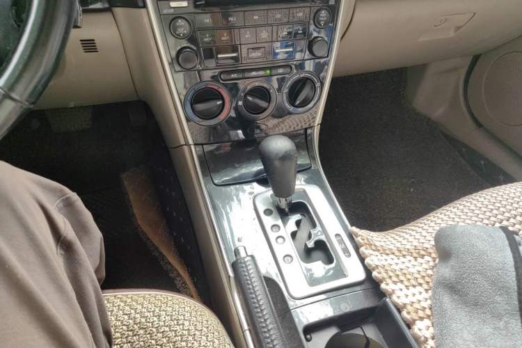 Used Mazda 6 2011 2.0L Automatic Fashion Edition Gear Lever