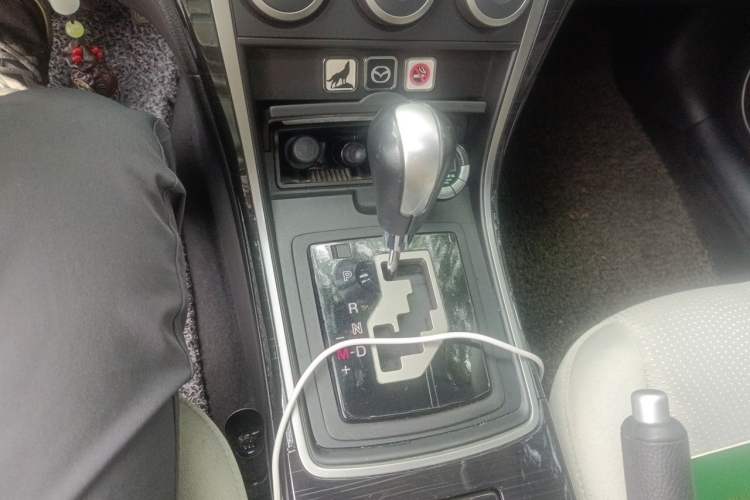 Used Mazda 6 2011 2.0L Automatic Elite Edition Gear Lever