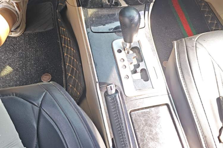 Used Mazda 6 2011 2.0L Automatic Fashion Edition Gear Lever