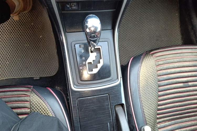 Used Mazda 6 2011 2.0L Automatic Elite Edition Gear Lever