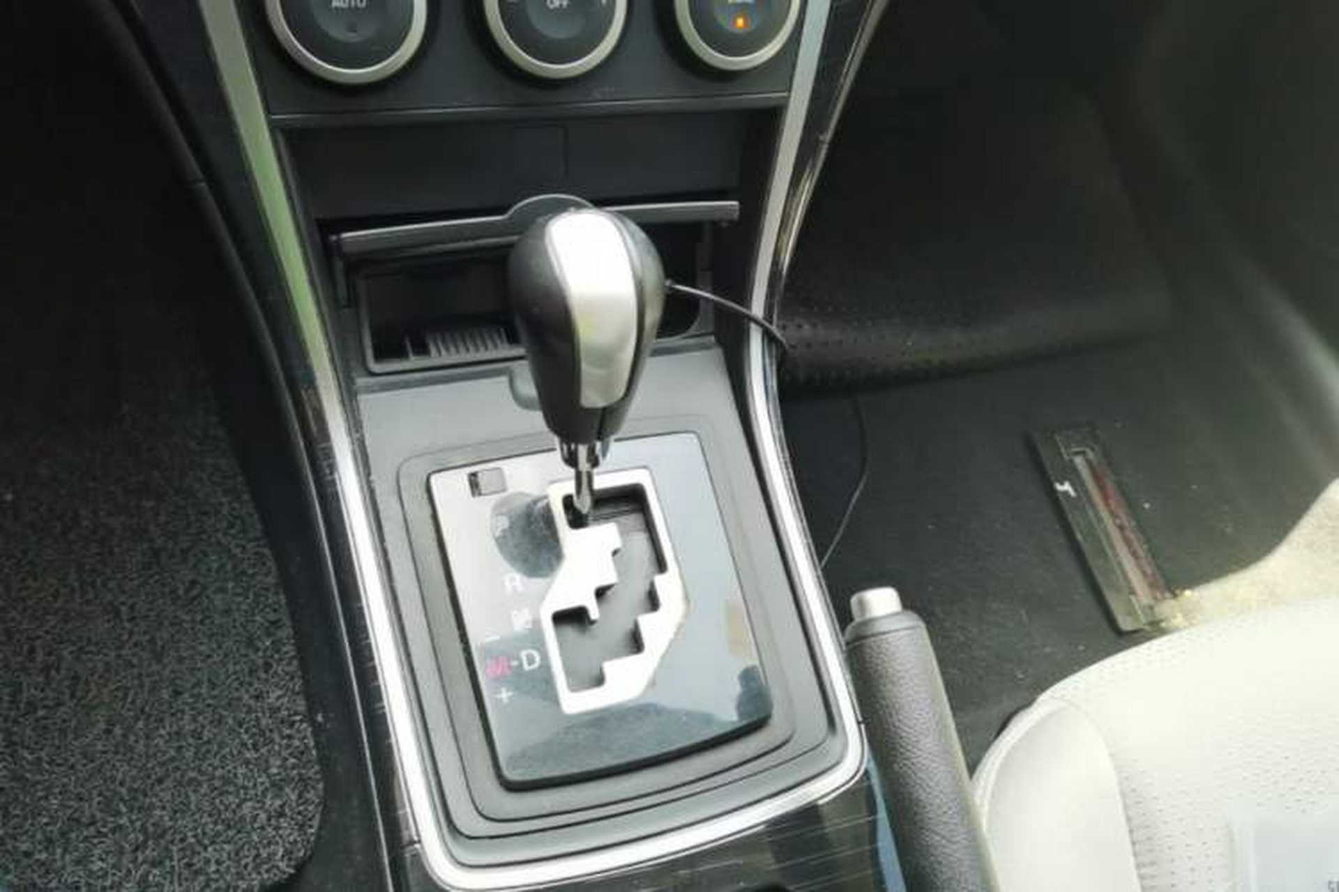 Used Mazda 6 2011 2.0L Automatic Elite Edition Gear Lever