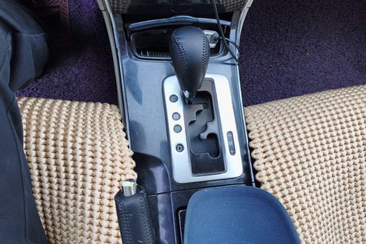 Used Mazda 6 2011 2.0L Automatic Fashion Edition Gear Lever