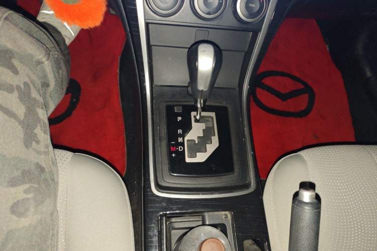 Used Mazda 6 2011 2.0L Automatic Elite Edition Gear Lever