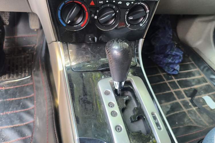 Used Mazda 6 2011 2.0L Automatic Fashion Edition Gear Lever