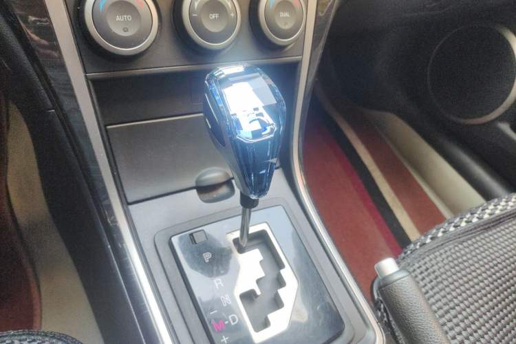 Used Mazda 6 2011 2.0L Automatic Elite Edition Gear Lever